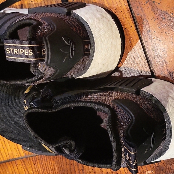 Adidas shoes. Super, super cute. - Picture 4 of 7